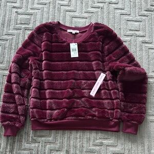 Plush Burgundy Sweater♥️